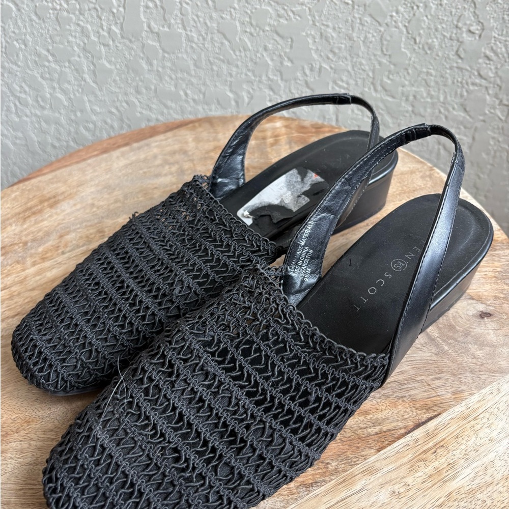 Karen Scott Black Woven Flats